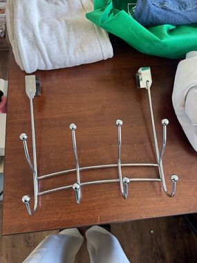 Amazon Chrome Over-the-Door 6-Hook Closet Organizer - Silver